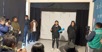 entrega-demandas-jovenes-coroico