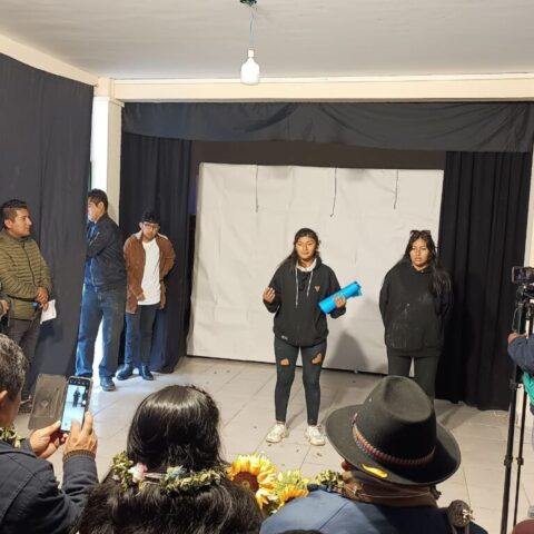 entrega-demandas-jovenes-coroico